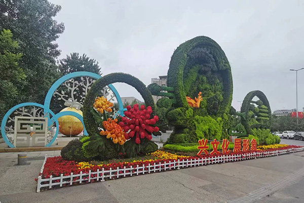 沈陽仿真植物給城市增加了自然綠色生機盎然的氣息